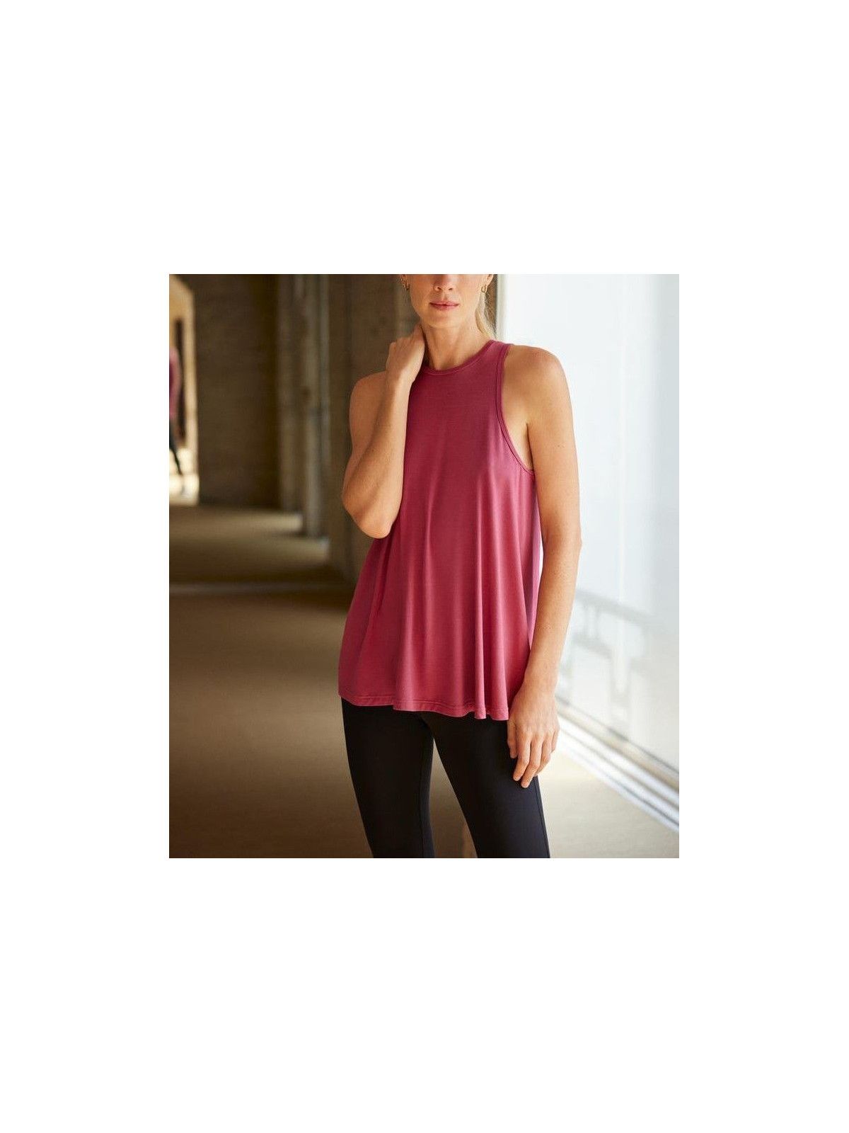 Camiseta Deportiva Ysabel Mora - Activewear Tirantes|El Cajón de Noe