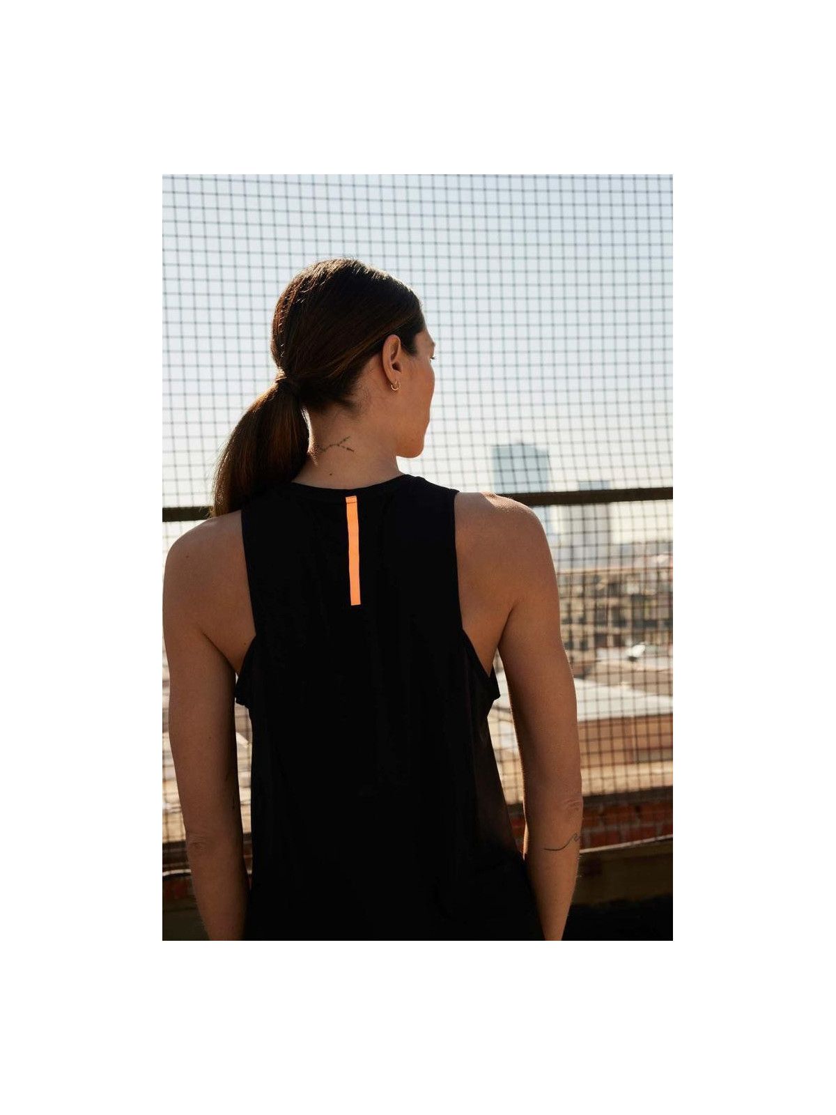 Camiseta Deportiva Ysabel Mora 70861 | Transpirable con Paneles Laterales|El Cajón de Noe